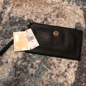 AUTHENTIC Michael Kors clutch